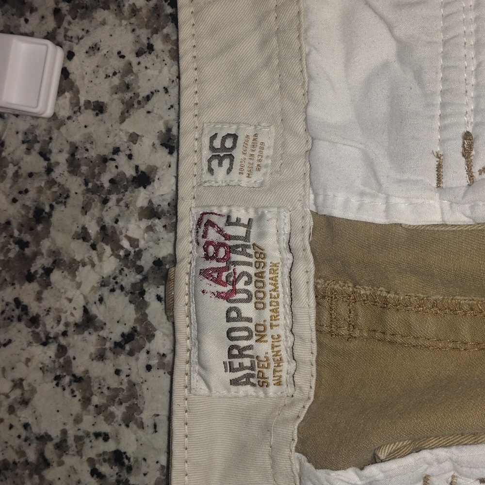 Aeropostale khaki cargo shorts - Picture 3 of 11
